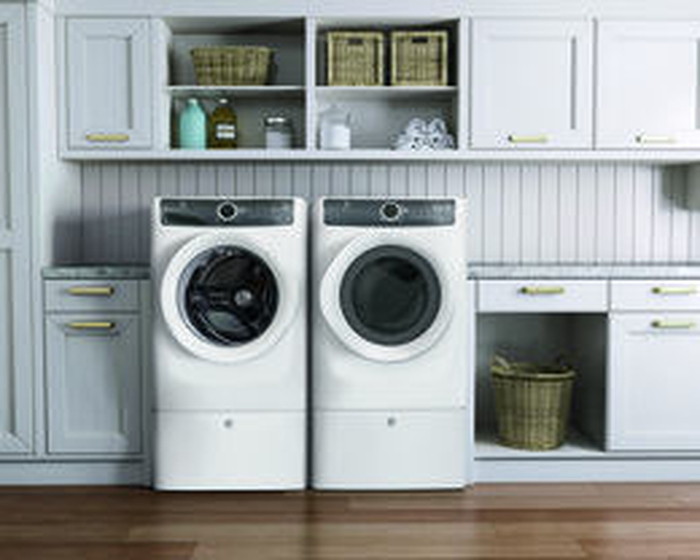 Electrolux ELFW7738AW Front Load Washer