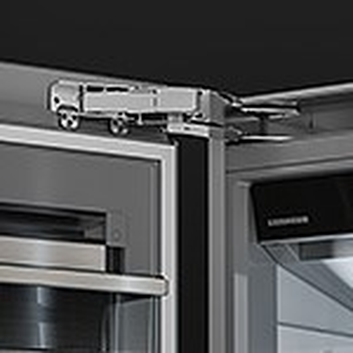 Liebherr MCB3050 30 Inch Bottom Freezer Refrigerator