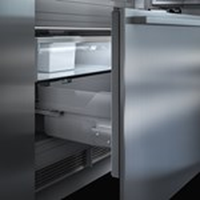 Liebherr MCB3650 36 Inch Bottom Freezer Refrigerator BioFresh-Plus 18.1 Cu.Ft Ice Maker 84" Tall RH