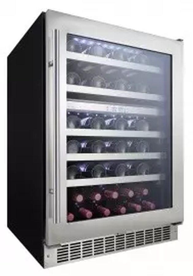Silhouette SPRBC056D1BSS 24 Inch Beverage Refrigerator Under Counter 5.3 cu.ft 61 cans & 21 bottles 39dba