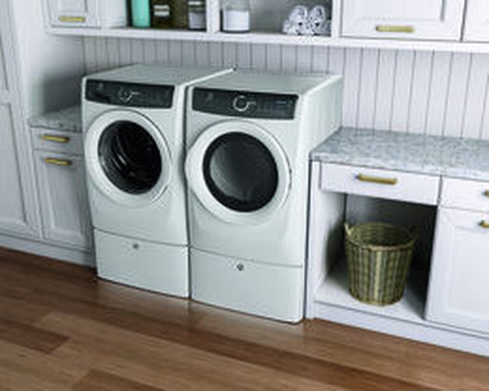 Dryer EFMC427UIW Vented 27in -Electrolux